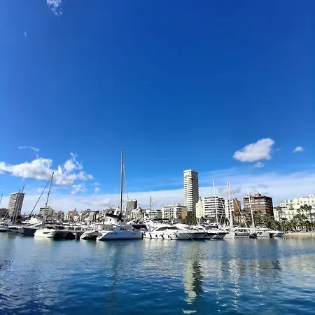 Konukevi As Alicante